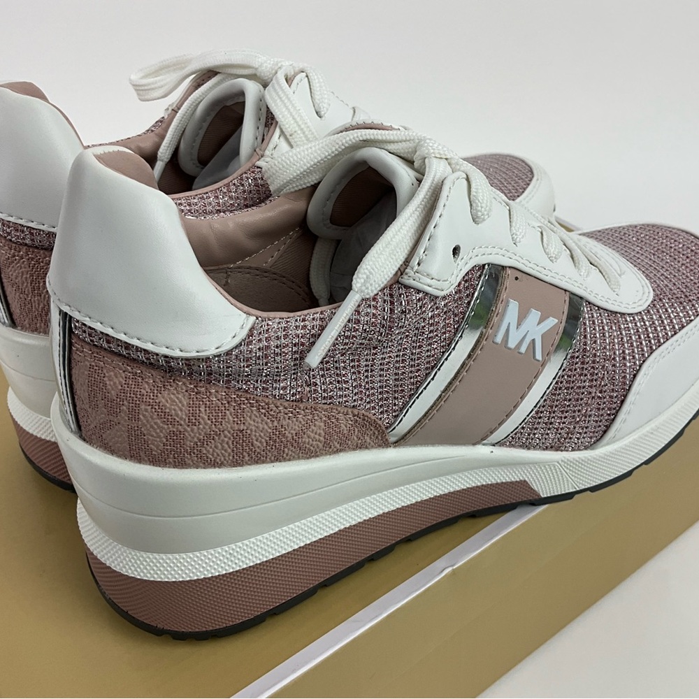 Michael Kors Women's Mabel Trainer Running Sneakers Soft Pink New In Box - Picture 4 of 9